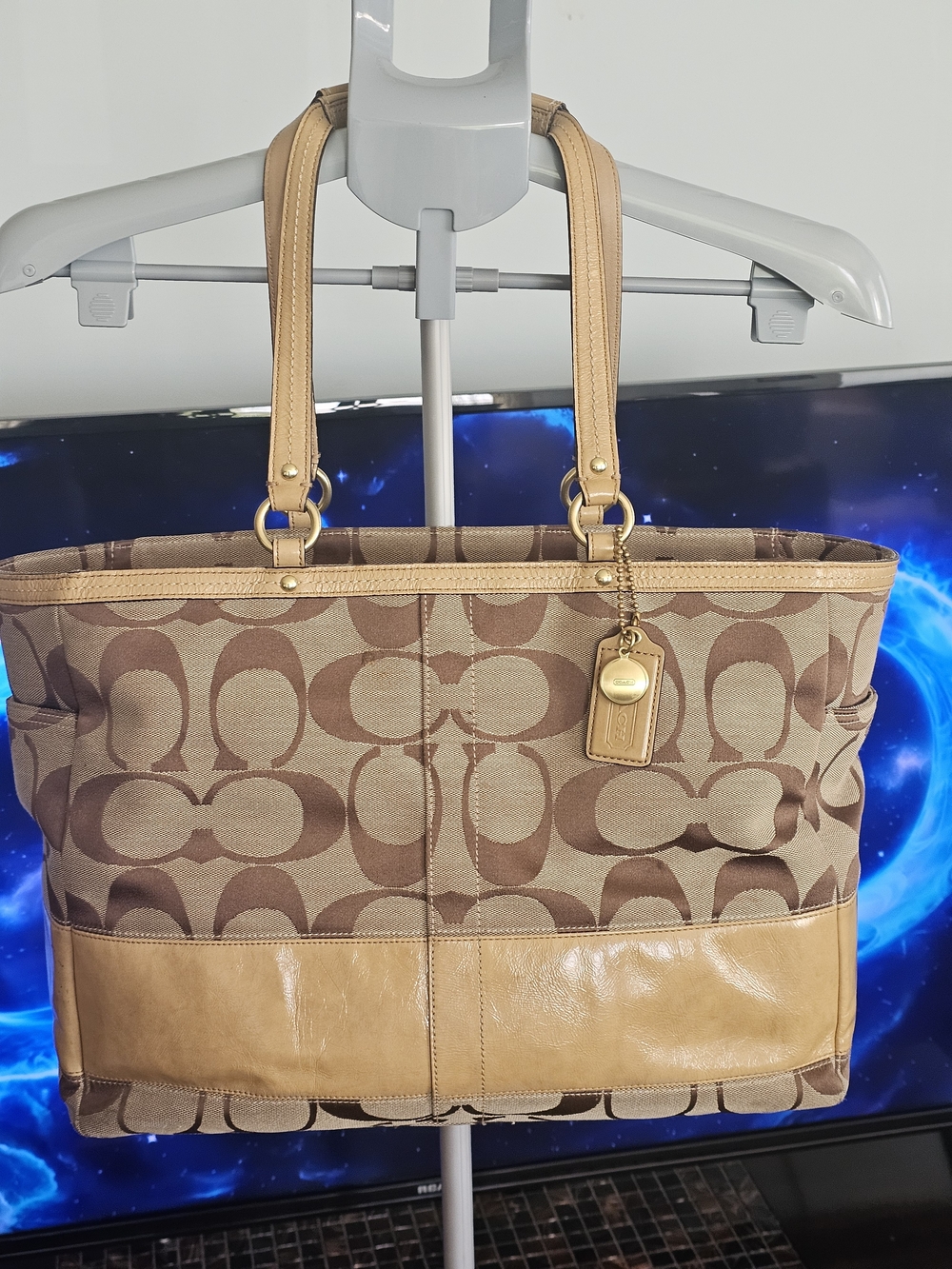 ❗️COACH Tan/Khaki  Signature Canvas Tote Bag ❗️